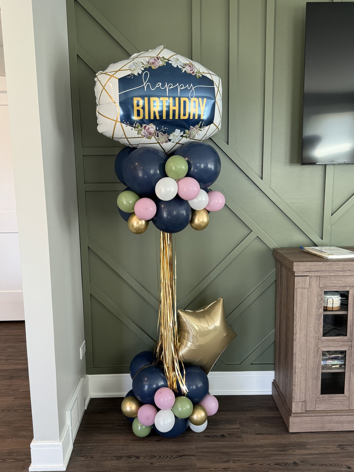 DIY Custom Themed Party Pole